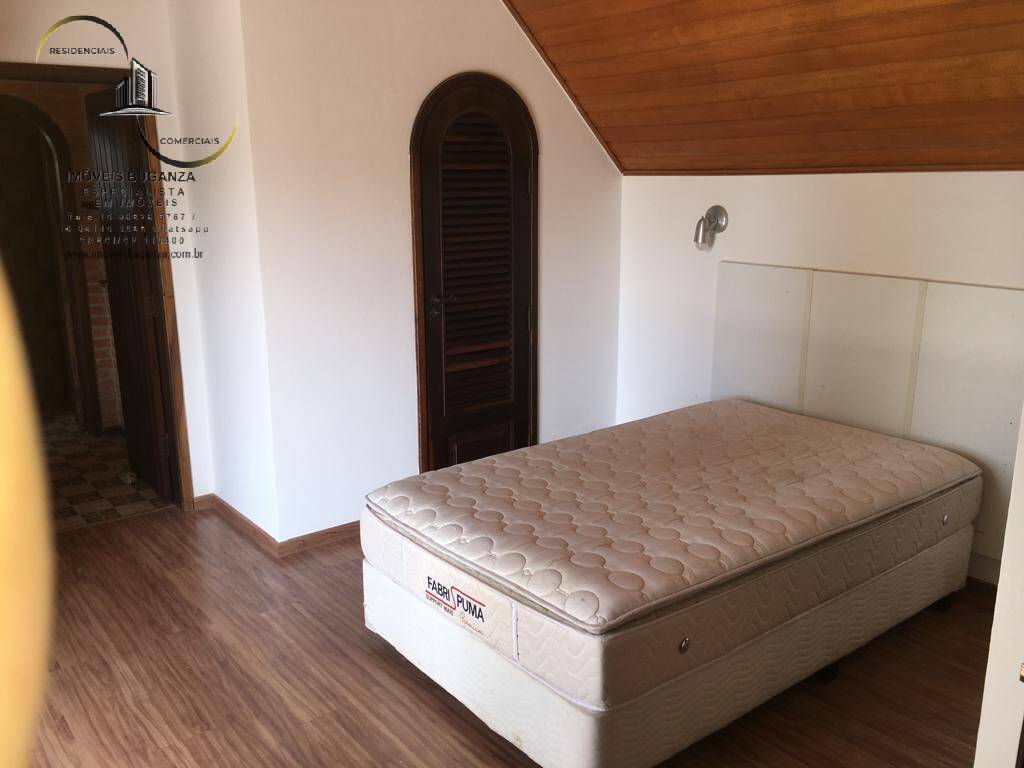 Casa à venda com 3 quartos, 250m² - Foto 12