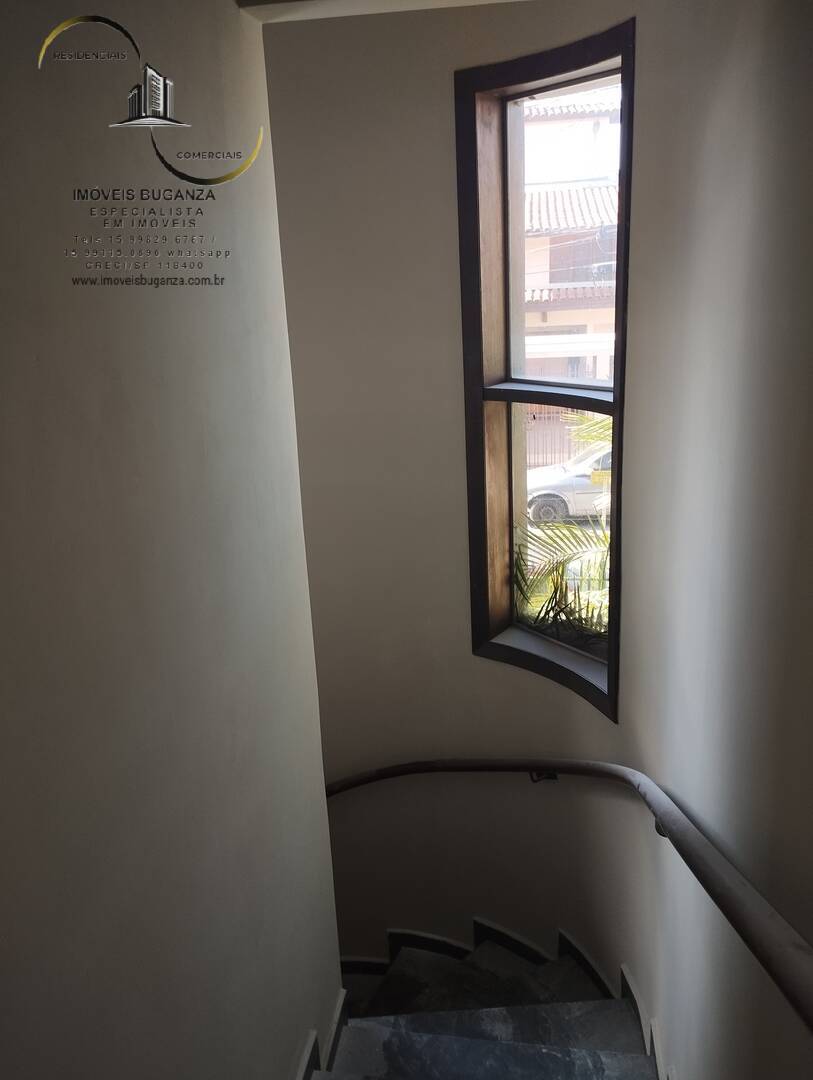 Casa, 4 quartos, 250 m² - Foto 1